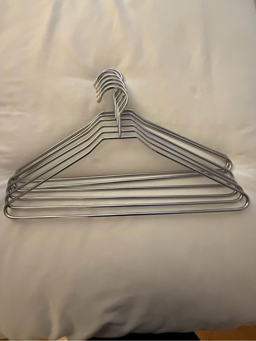 Set of 16 Heavy Duty Hangers - Silver
